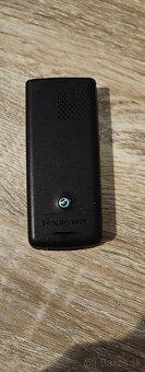 Sony Ericsson J120i - 2