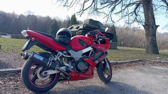 Honda VTR 1000 - 2