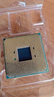 AMD Ryzen 5 2400G 3.6 GHz CPU Procesor YD2400C5M4MFB AM4 - 2