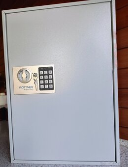 Skrinka na kluče - 2