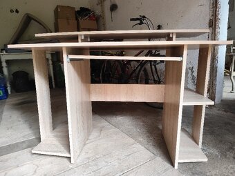 Stôl perfektný stav - 2