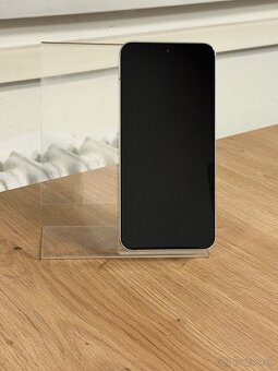 Dobrý deň Ponúkam na predaj Xiaomi 13 256GB White - 2