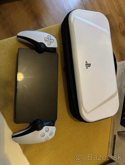 Playstation Portal - 2