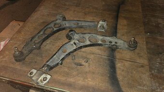 Fiat Punto 2 spodné ramena - 2