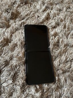 Predám Samsung Z Flip 5 256GB - 2
