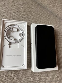 Apple iPhone 15 128GB - 2