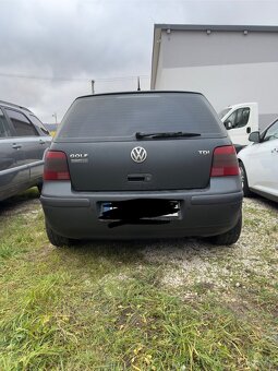 VW Golf IV - 2