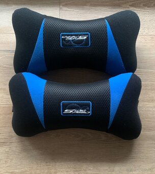 2x Opierka hlavy/vankúšik do auta - 2