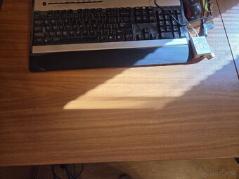 Pracovno-kancelársky stôl - 2