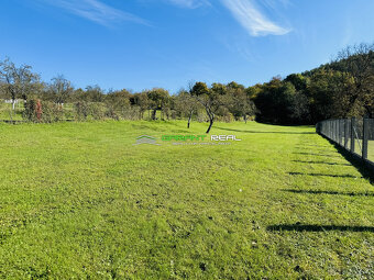 Predaj stavebný pozemok 2340 m2, Chmeľov, okres Prešov - 2