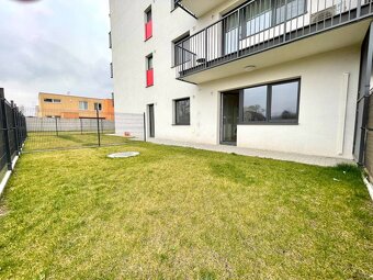 NA PREDAJ 2-IZBOVÝ APARTMÁN S PREDZÁHRADKOU, Jána Ondruša, S - 2