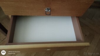 Predám písací stôl, šírka 150 cm , hĺbka 60 cm, výška 74 cm - 2