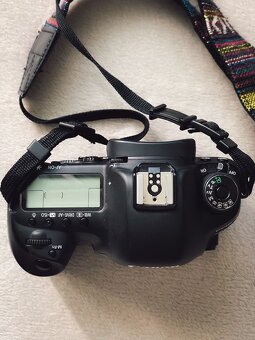 Canon EOS 5d mark IV - 2
