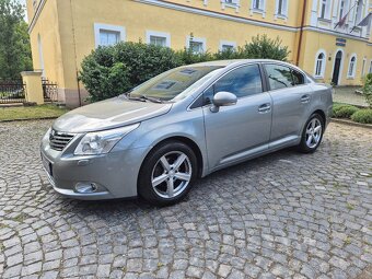 Toyota Avensis 2.0 D-4D Exclusive - 2