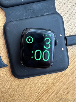 Apple Watch SE - 2