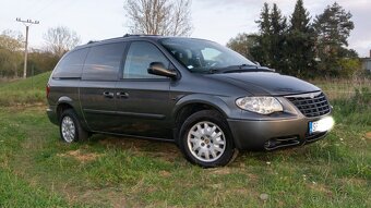 Chrysler Grand Voyager 2.5 CRD, 105 kW – 7-miestny, krásny s - 2