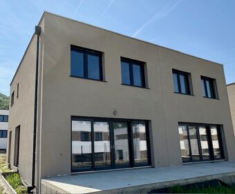 Novostavby v Hainburgu - 2