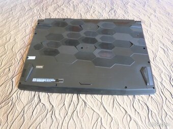 MSI Katana GF66 11UC - 2