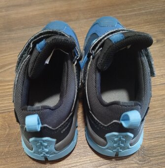 turistická nepremokavá obuv c.30 - 2