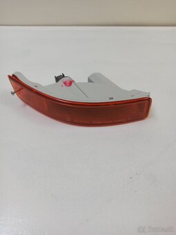 Pravá predná smerovka OEM Toyota Corolla E10 - 2