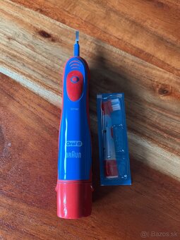 Detská elektrická zubná kefka Oral B BRAUN - 2