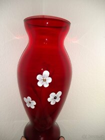 Červena vaza- 3€ - 2
