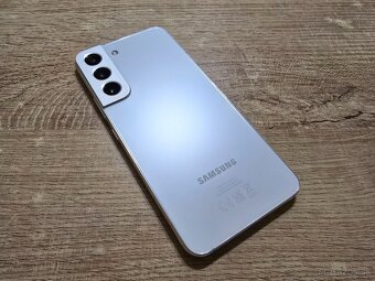 Samsung s22 128gb v TOP stave velmi malo pouzivany ma len ve - 2
