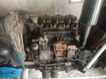 Predam traktor Zetor - 2