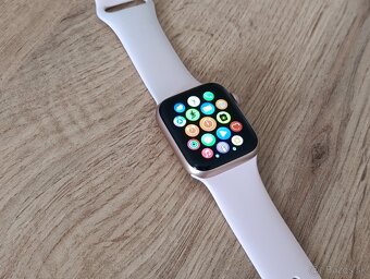 Apple Watch 4 40mm Rose Gold - 2