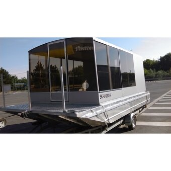 Motorový hausbót Schab 6,2 s kabinou - 2
