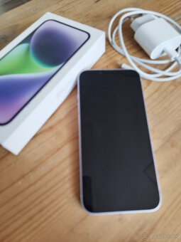 iPhone 14 málo používaný - 2