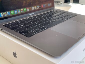 MacBook Air 13" 2019 / 1 rok záruka / - 2