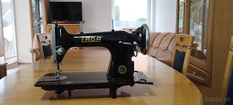 Starožitné šijacie stroje - 2