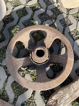 Koleso pásový traktor DT 75 - 2