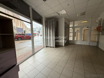 Prenájom - Obchodný priestor, Polygon, Nitra - 2