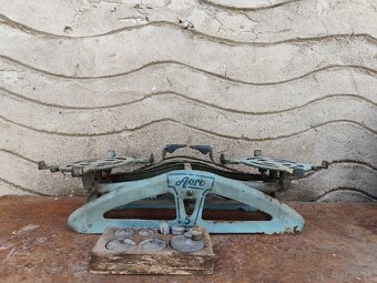 Stará váha AERO - 2