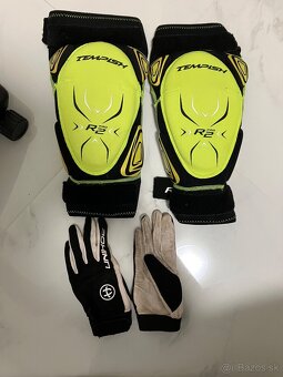 Florbalova vystroj - 2