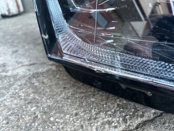 ✅ Škoda Octavia 4 pravé svetlo - 2