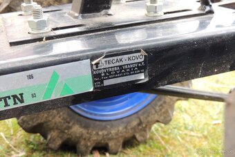 Nosič náradia za malotraktor Tecák - 2