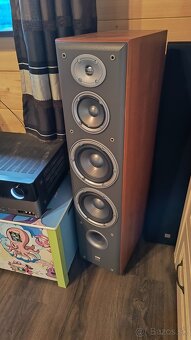 JBL E80 - čerešňa - 2