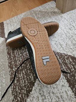 Predam nove halovky - 2