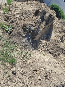 Hlina zemina vykopova - 2