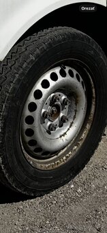 Predám plechove disky na Vw t5 5x120 205/65 r16c - 2