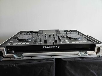 Pioneer XDJ RX + kufor - 2