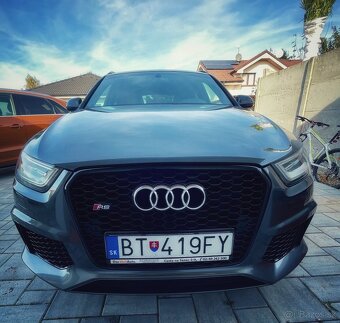 AUDI RSQ3 - 2