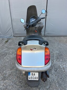 Skuter honda panteón - 2