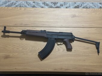 AK-47 & Vz58 - 2