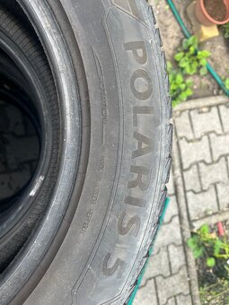 225/60R17 - 2