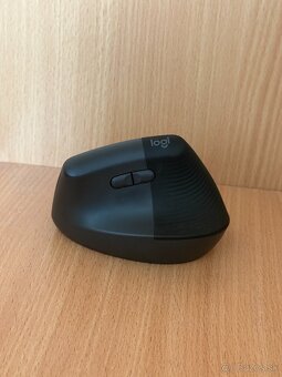 Logitech Lift Vertical Ergonomic Mouse - 2