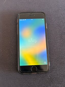 iPhone 8 64GB - 2